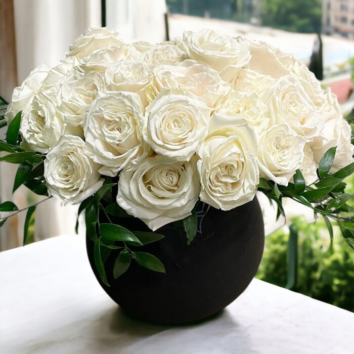 Elegant 25 Roses White Flower Arrangement