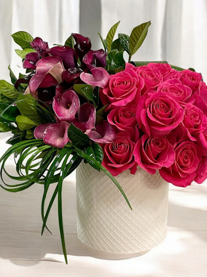 Red Roses with Calla Lilies Flower Arrangement