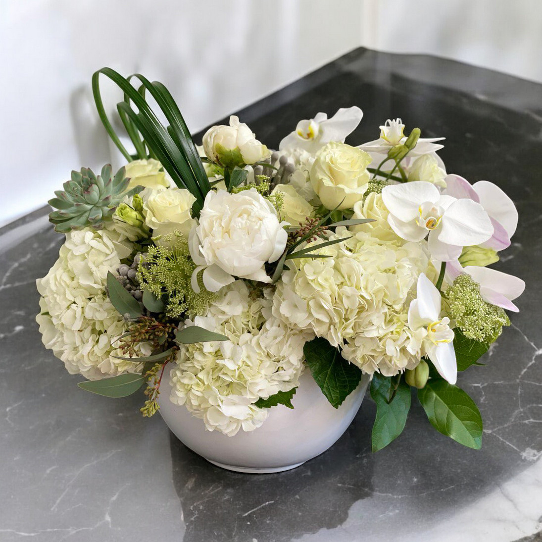 50 white roses bouquet