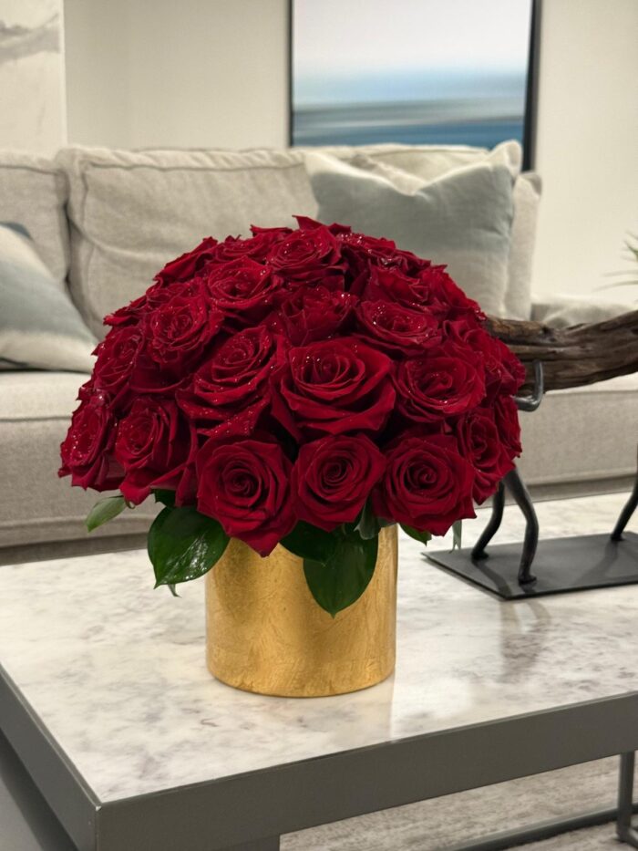 Juliana: 3 dozen roses